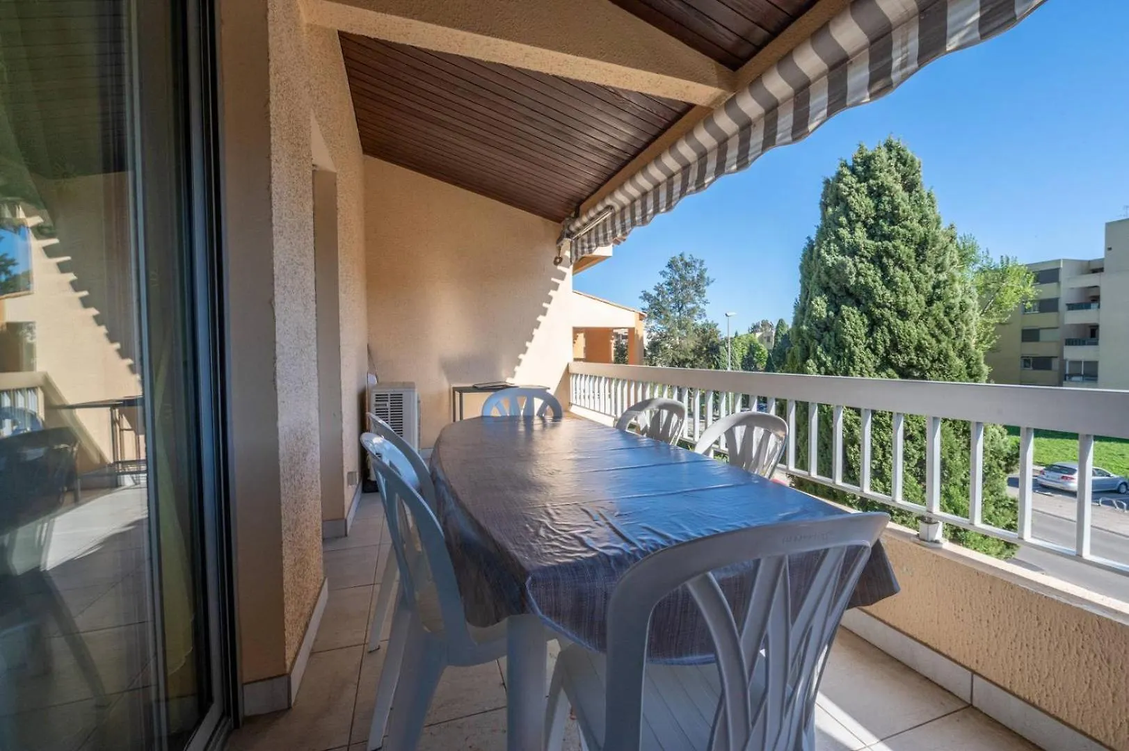 Superbe T3 Clim / Piscine / Commerces Et Plages. Le Lavandou Apartment